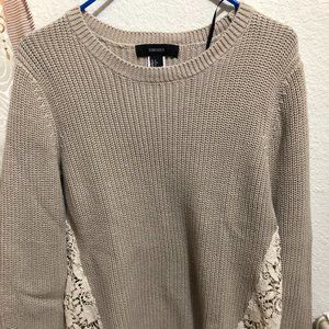 Forever21 Cream Sweater size: L